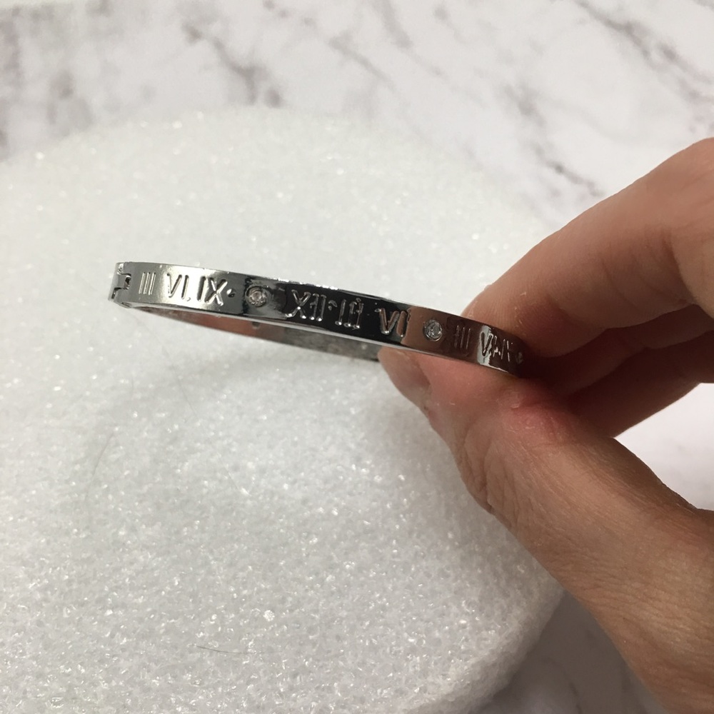 Silver bangle bracelet roman numeral - Picture 6 of 6